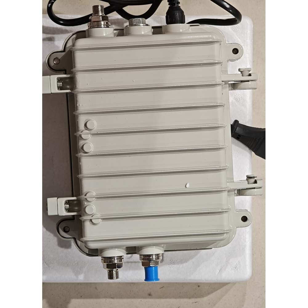 Next YE-860S1 Line Amplifier